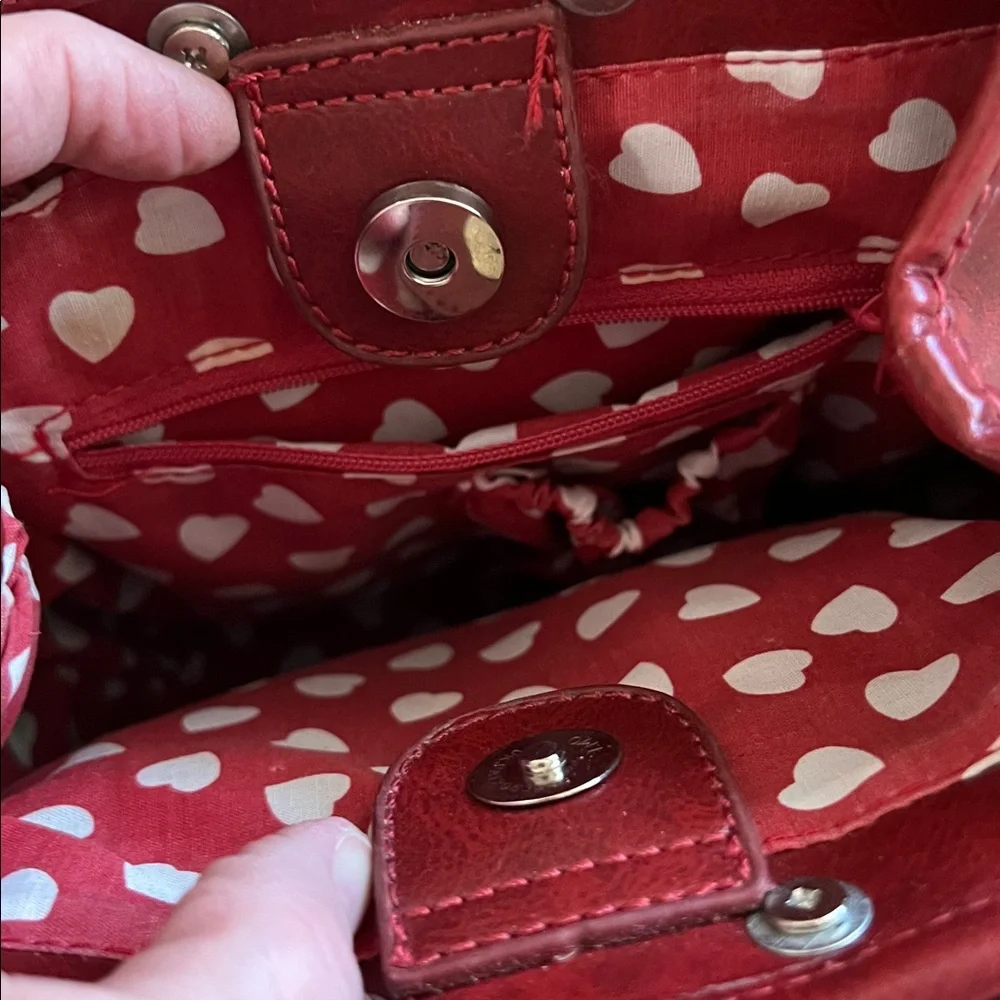 Red Embossed Leather Bucket Bag Metal Heart Handles Crossbody Handbag Purse - Picture 10 of 11